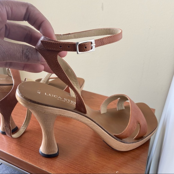 Luca Stefani Italian Leather Ankle Strap Sandals - Picture 10 of 11